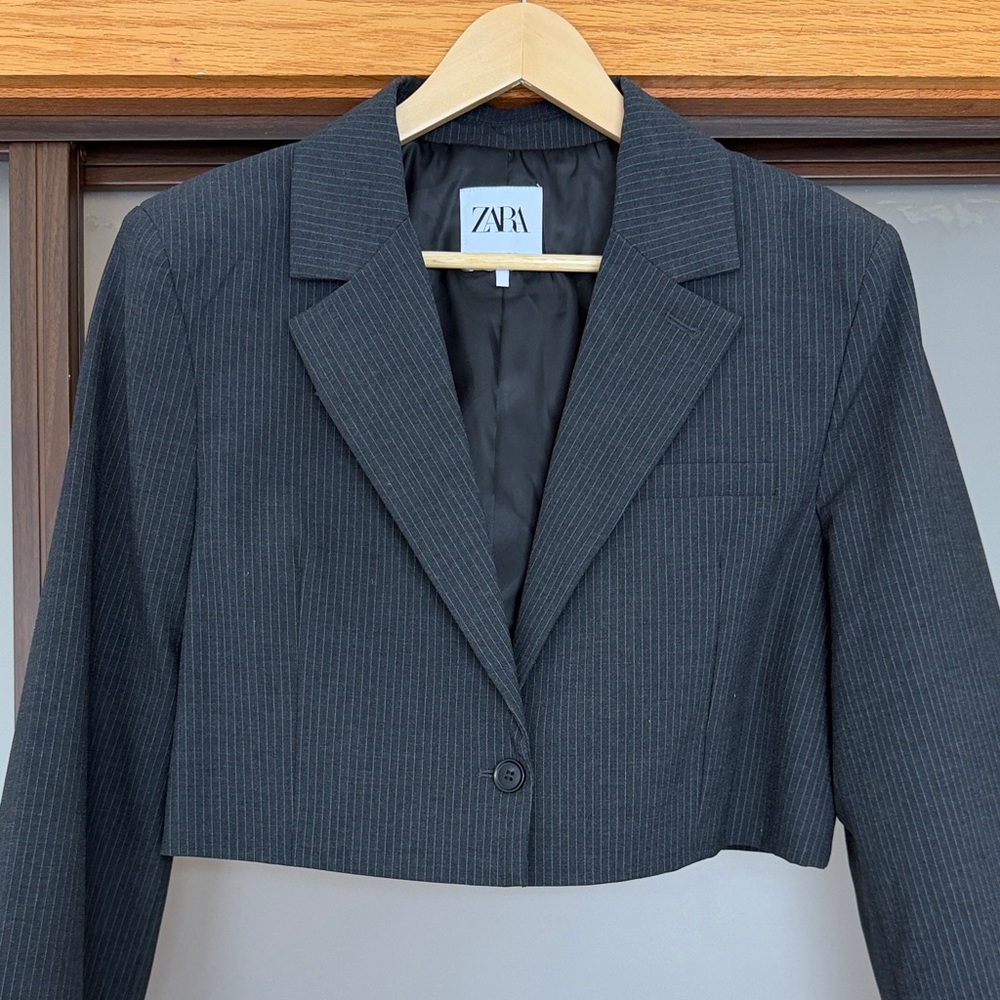Zara Cropped Charcoal Pinstripe Blazer